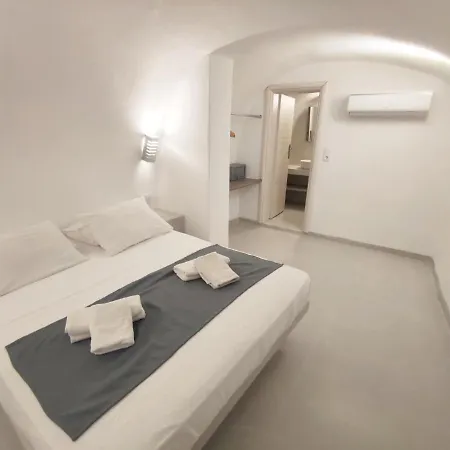 Getaway Fira Centre