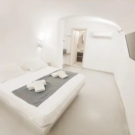 Getaway Fira Centre